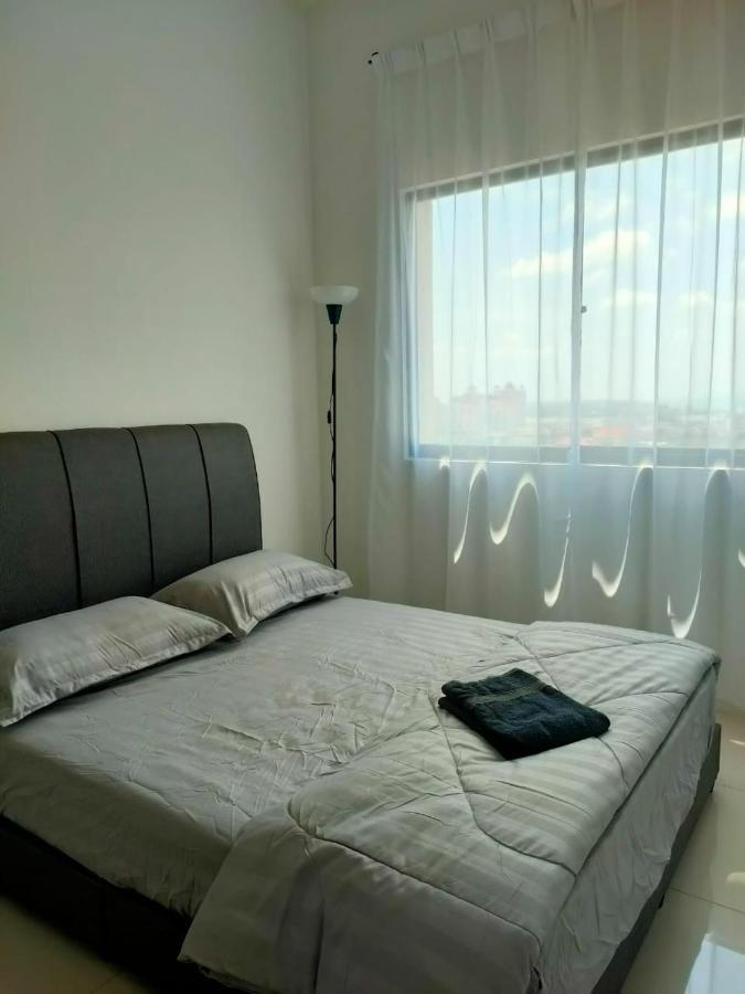 Inadh Suites @ Icon Residence With Pool Kuala Terengganu Exterior foto